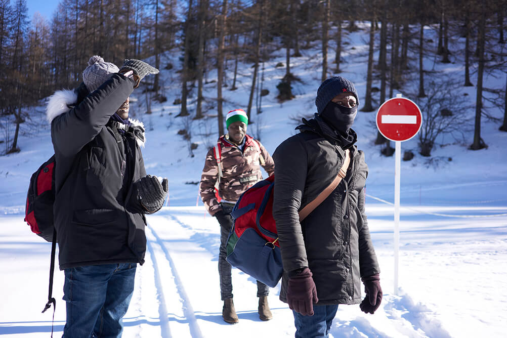 I migranti cercano la strada